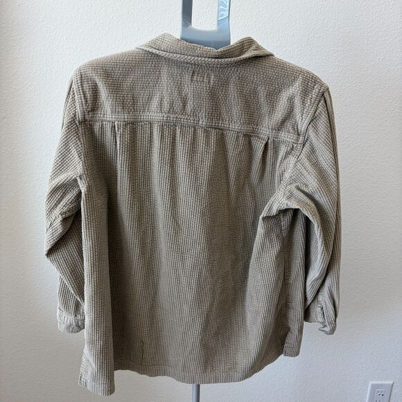 LL Bean Corduroy Shirt Womens Sz LG Beige Brown Shacket Button Up Front Pocket - Picture 3 of 6